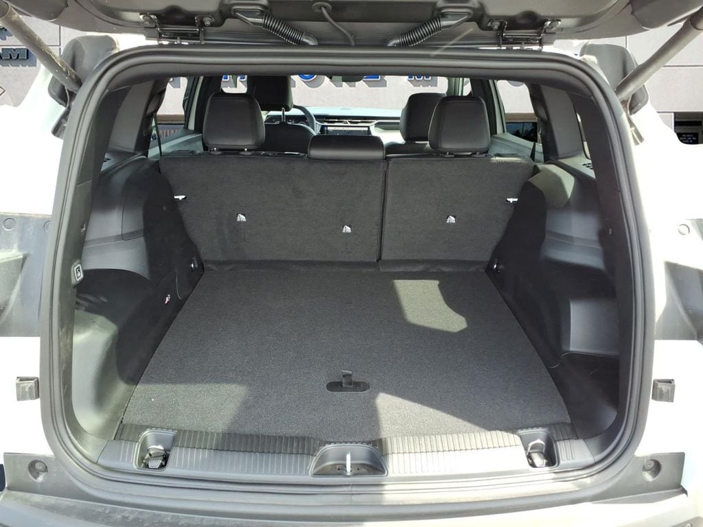 2026 Jeep Cherokee Limited - Photo 13