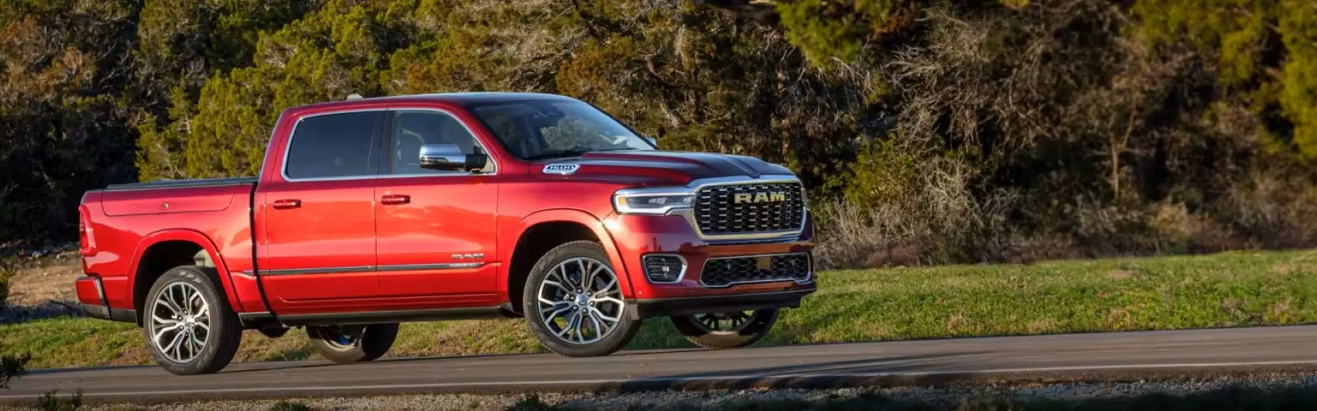 2026-ram-1500-banner-99e5145fae11-1920x600.webp
