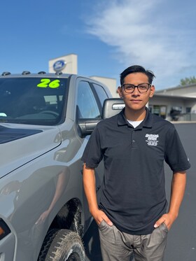 Staff member Manny Gandarillas from 8ffdfbf07eaa