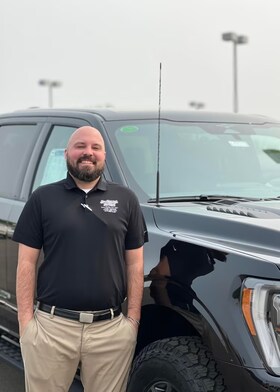 Staff member Nick Betker from 8ffdfbf07eaa