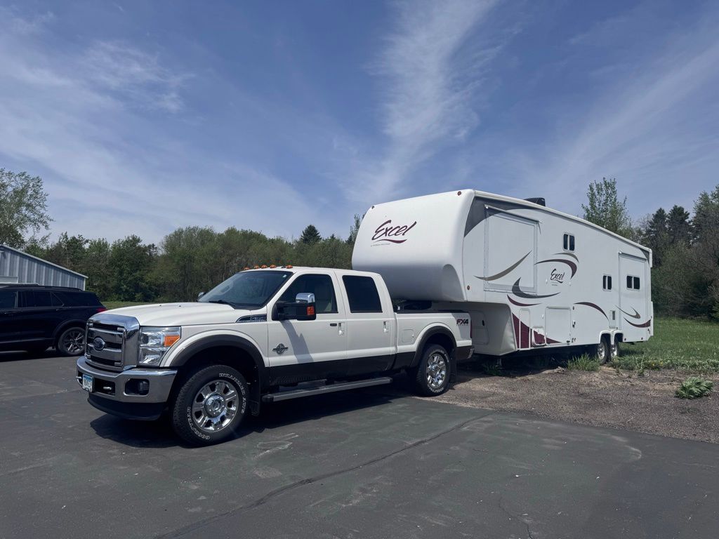 2015 Ford F-350 Lariat 4x4 Crew Cab 172-In SRW's photo