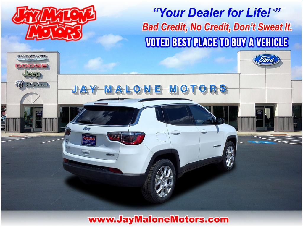 Certified 2022 Jeep Compass Latitude Lux with VIN 3C4NJDFB3NT178448 for sale in Hutchinson, Minnesota