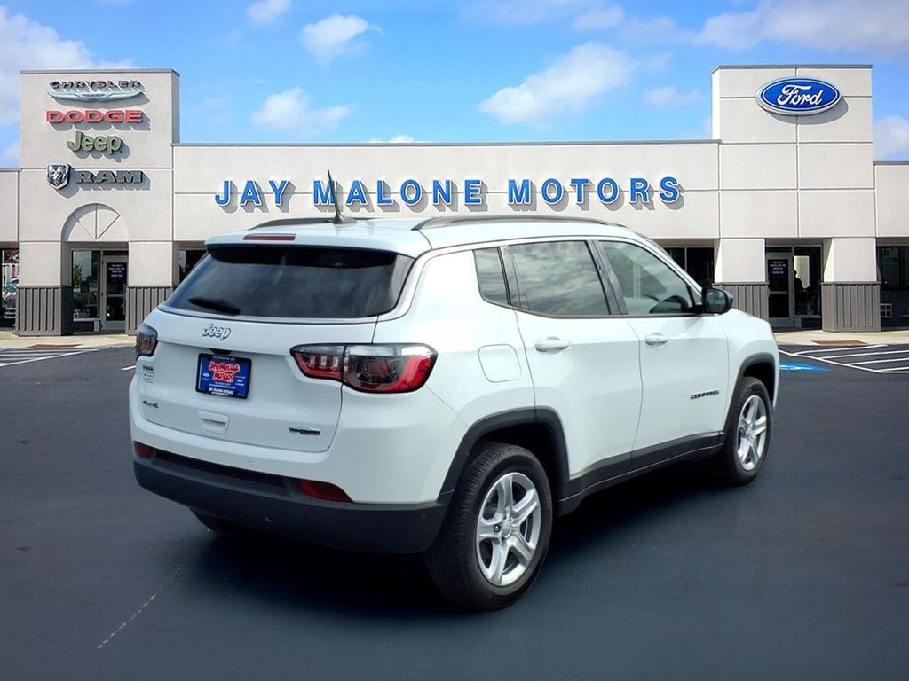 Used 2023 Jeep Compass Latitude with VIN 3C4NJDBN7PT549856 for sale in Hutchinson, Minnesota