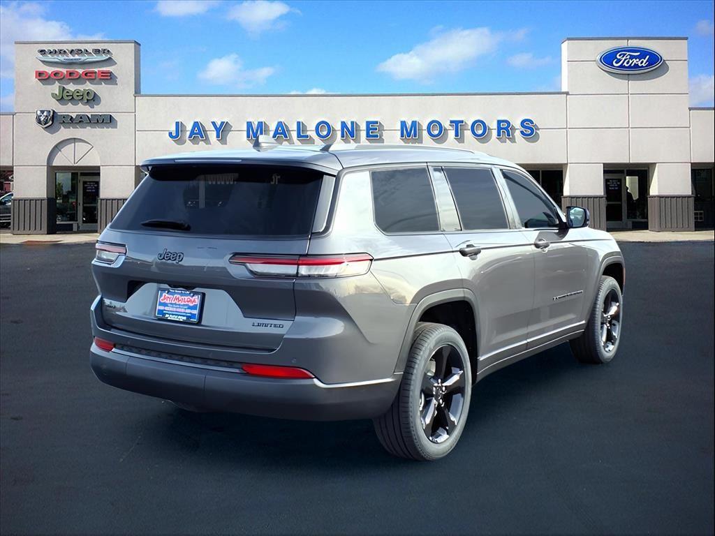 2025 Jeep Grand Cherokee Limited photo 3