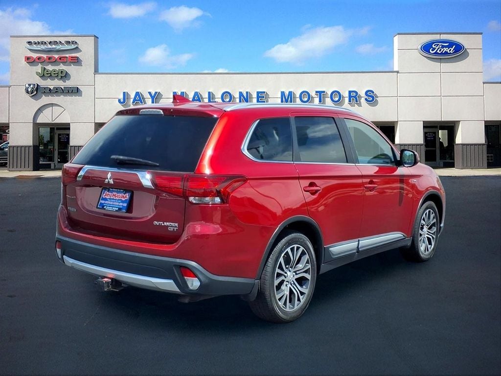 Used 2018 Mitsubishi Outlander GT with VIN JA4JZ4AX9JZ060556 for sale in Hutchinson, Minnesota
