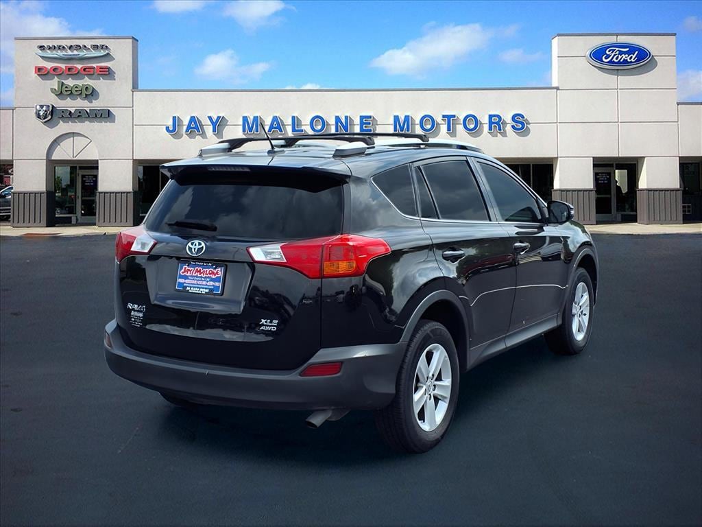 Used 2014 Toyota RAV4 XLE with VIN 2T3RFREV0EW227223 for sale in Hutchinson, Minnesota