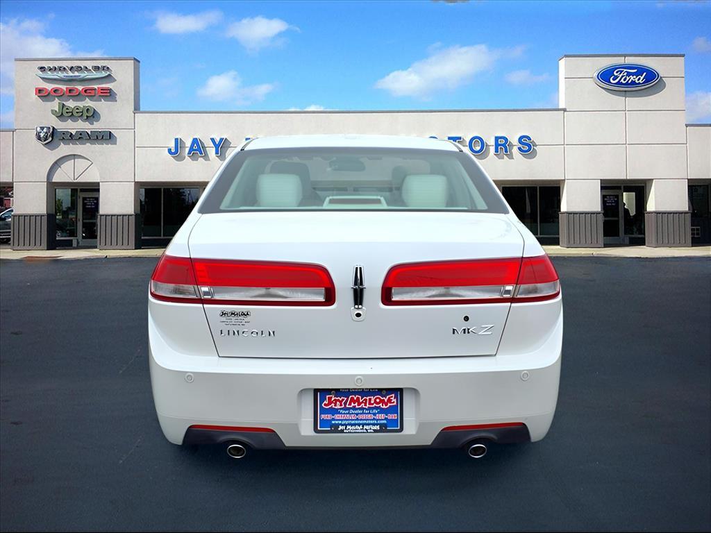 2012 Lincoln MKZ photo 3