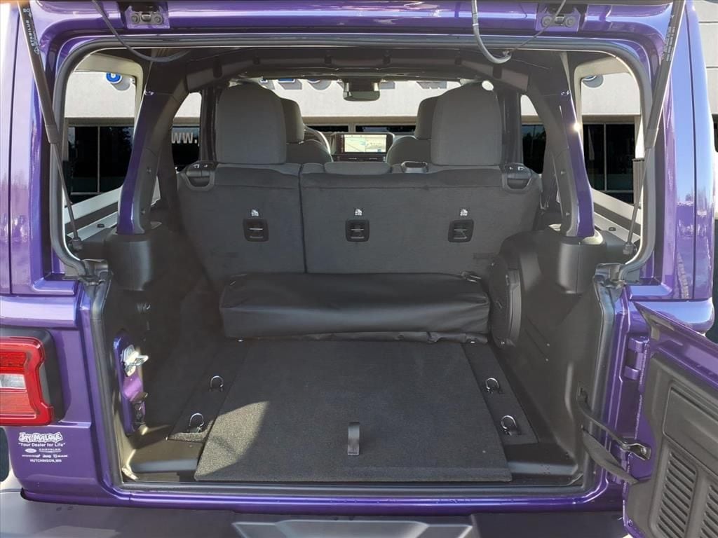 2026 Jeep Wrangler 4-Door Sahara - Photo 13