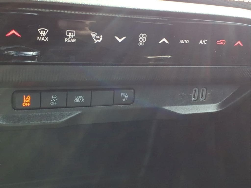 2026 Jeep Cherokee Limited - Photo 12