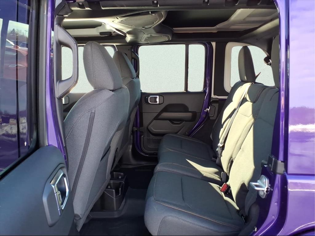 2026 Jeep Wrangler 4-Door Sahara - Photo 7