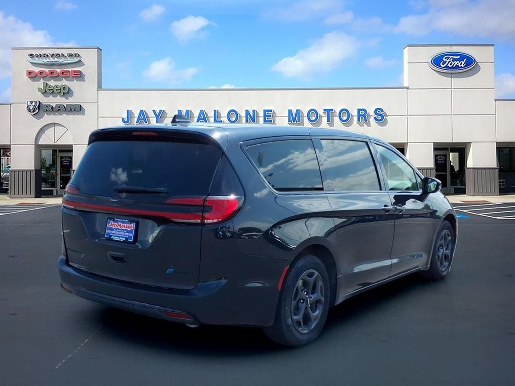 Used 2022 Chrysler Pacifica Hybrid Touring L with VIN 2C4RC1L70NR230955 for sale in Hutchinson, Minnesota