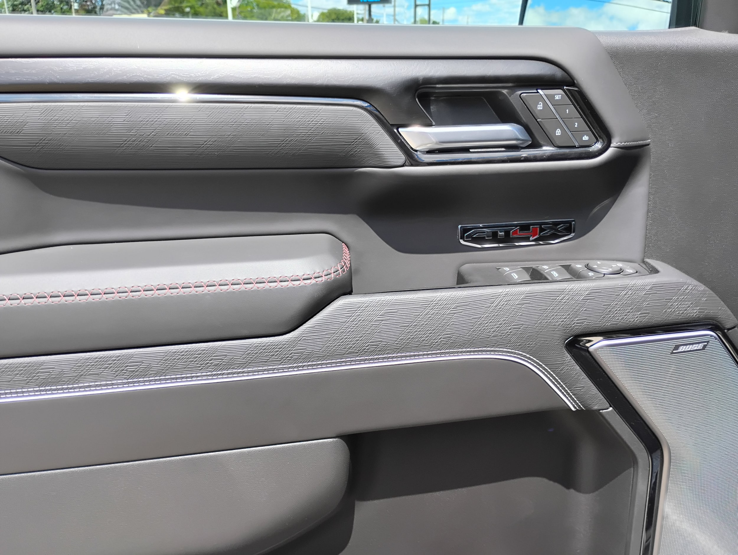 2026 GMC Sierra 1500 AT4X - Photo 25