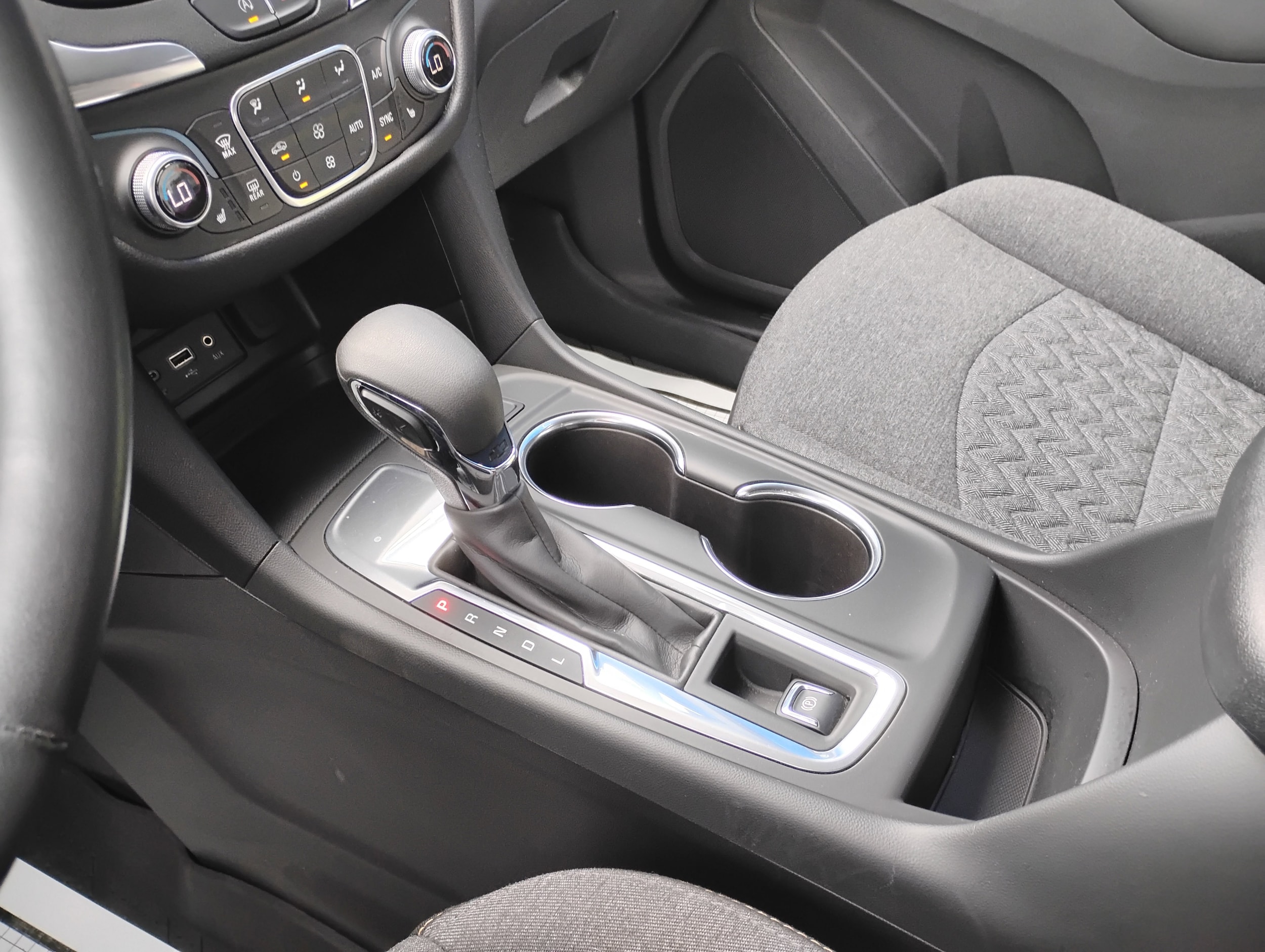 2022 Chevrolet Equinox LT - Photo 21