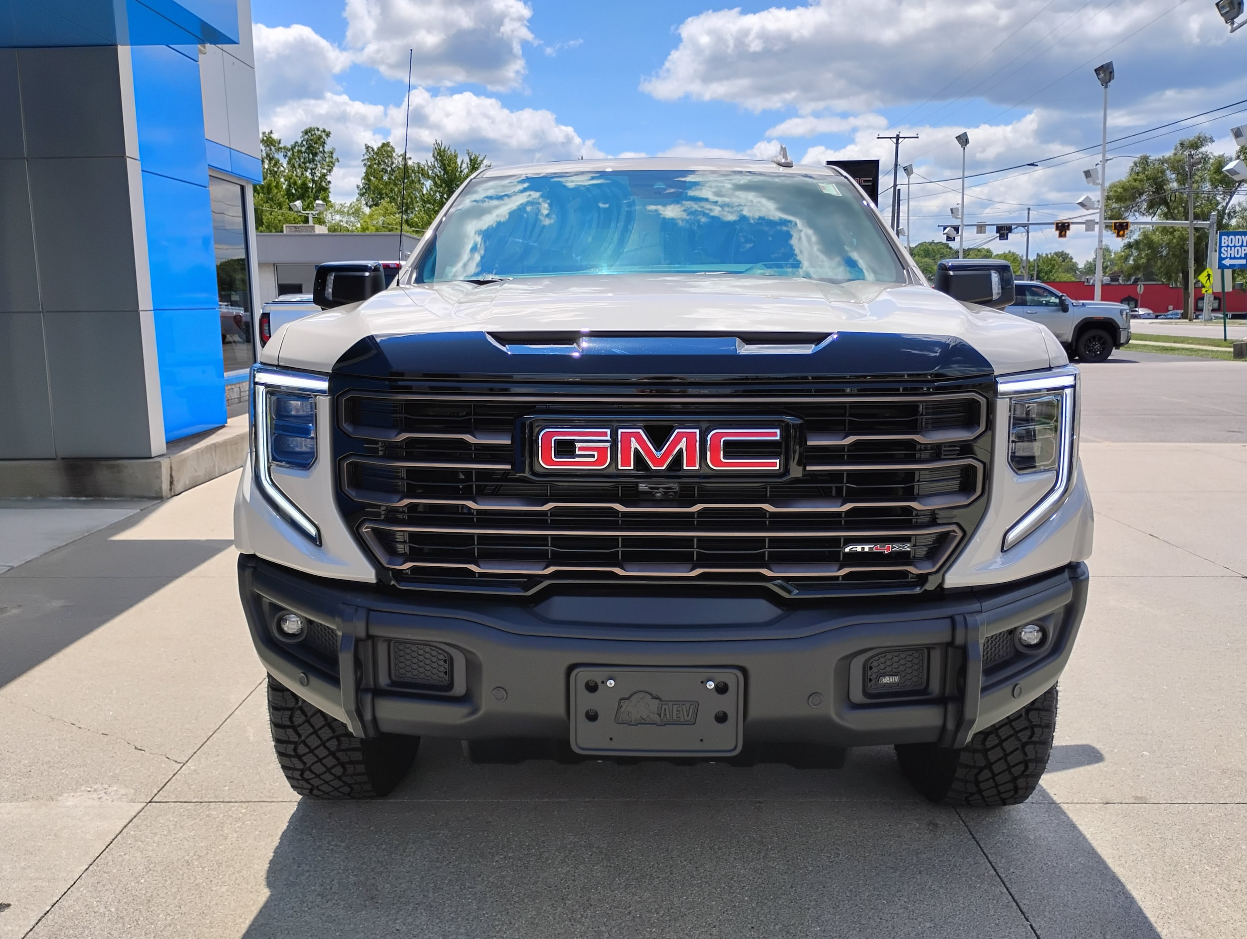 2026 GMC Sierra 1500 AT4X - Photo 14