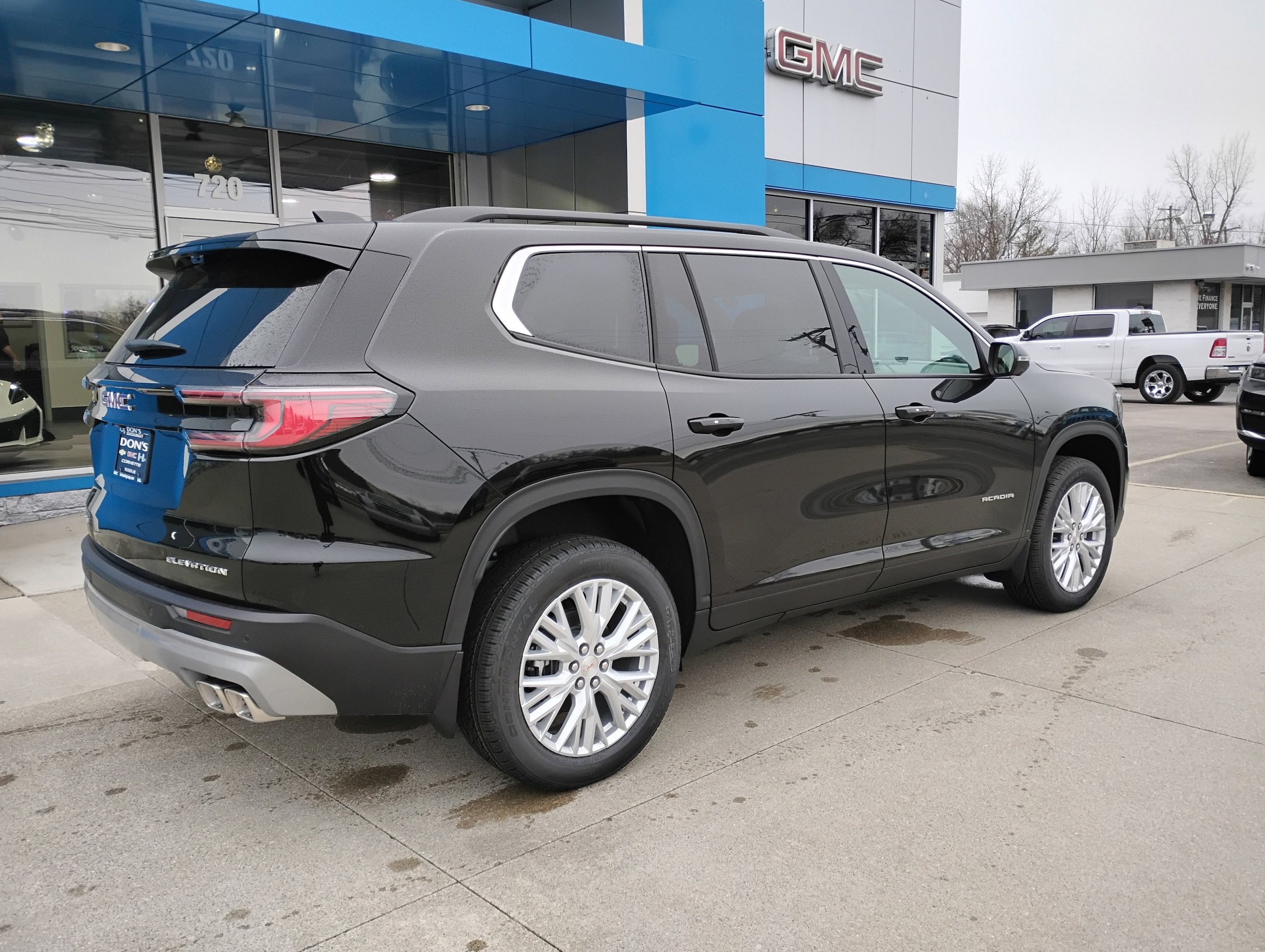 2026 GMC Acadia Elevation - Photo 5
