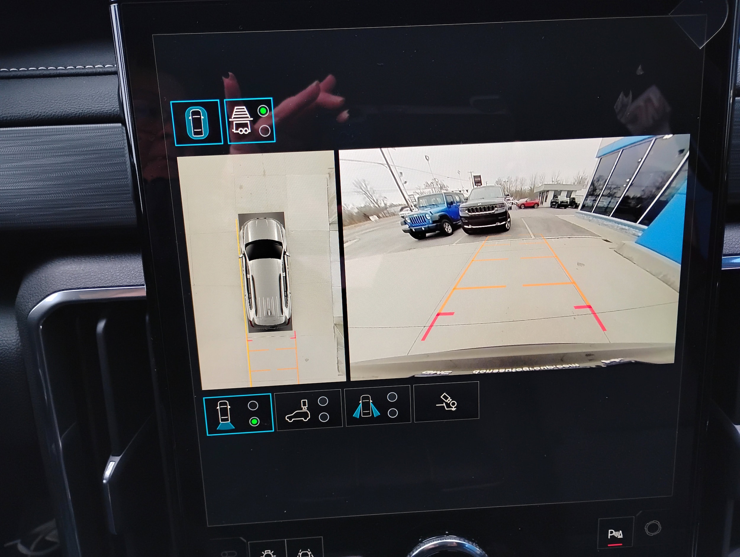 2026 GMC Acadia Elevation - Photo 13