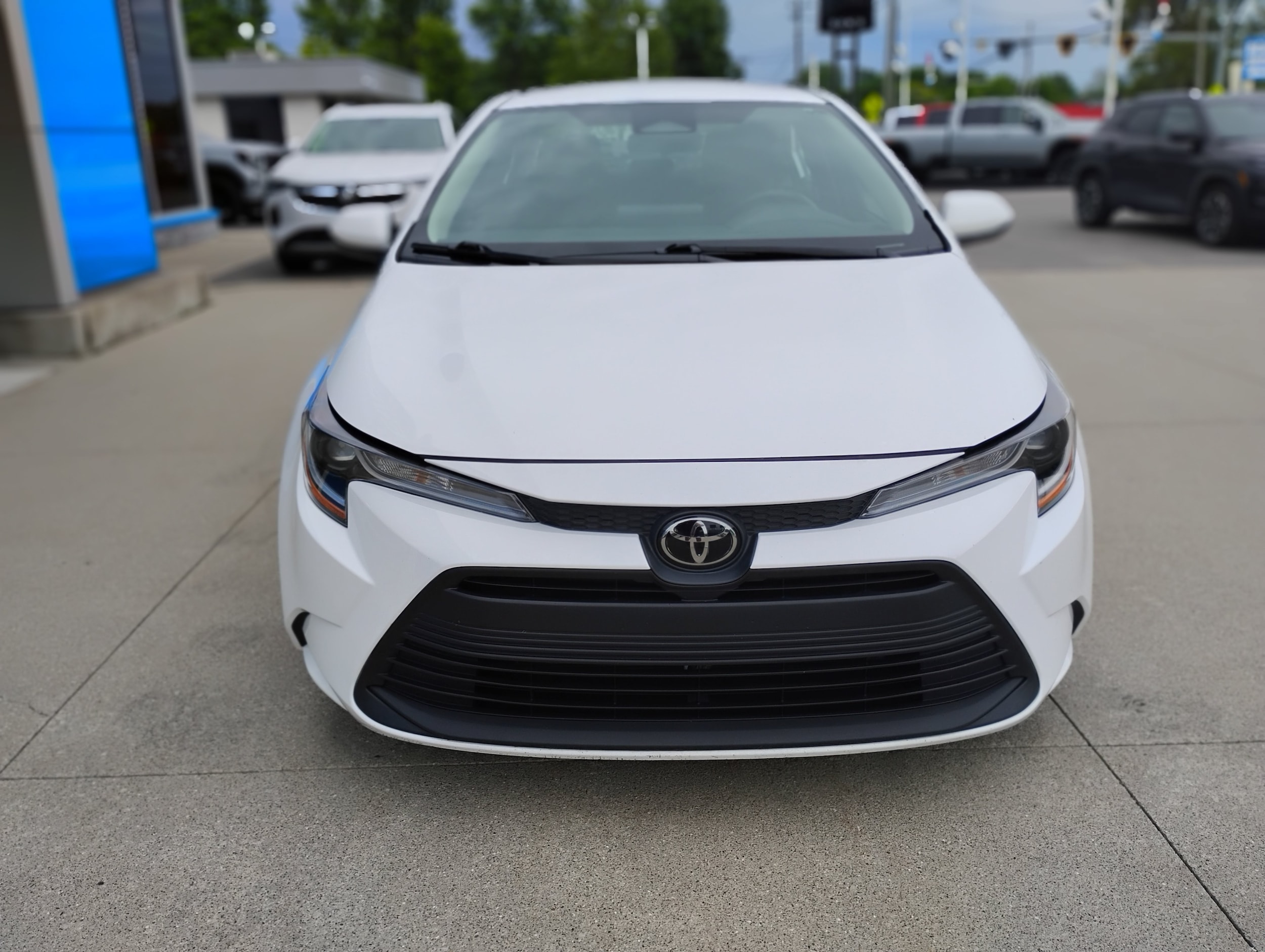 Used 2024 Toyota Corolla LE with VIN 5YFB4MDE4RP121756 for sale in Wauseon, OH