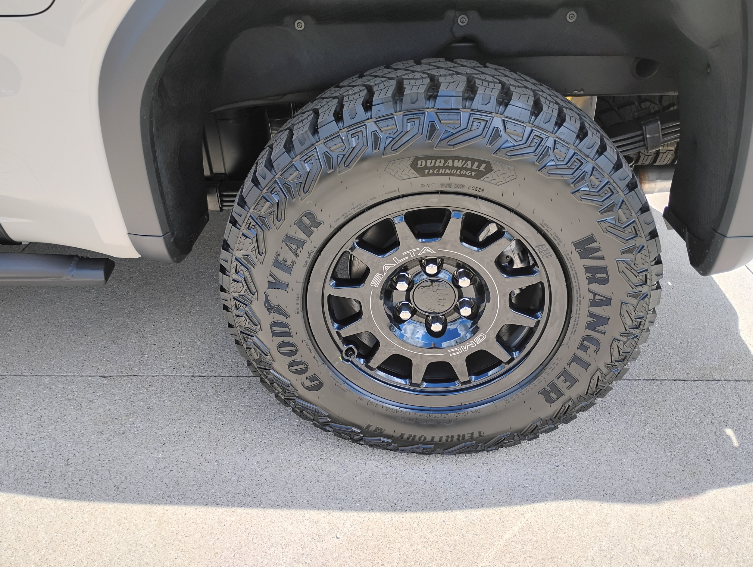 2026 GMC Sierra 1500 AT4X - Photo 32