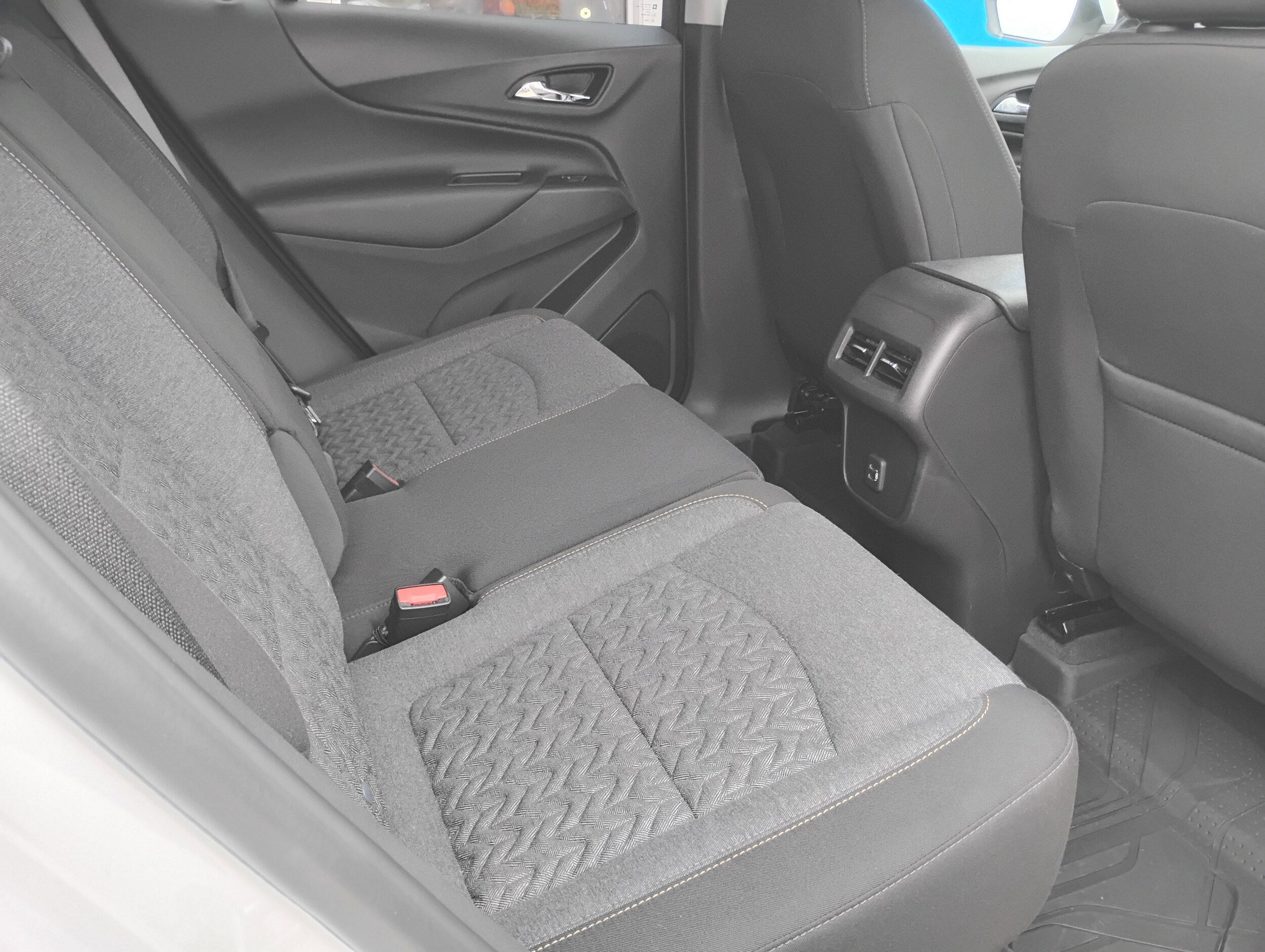 2022 Chevrolet Equinox LT - Photo 27
