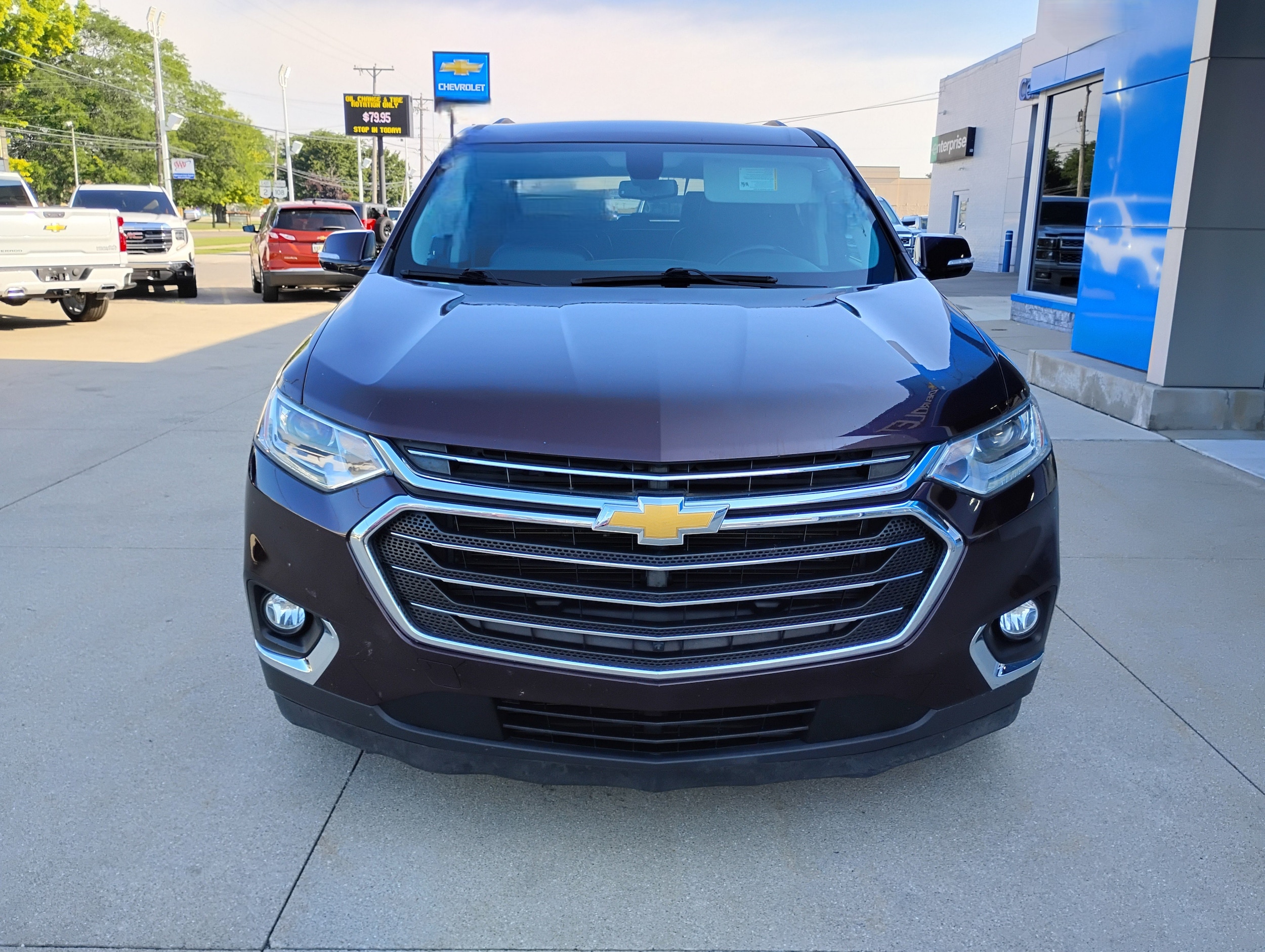 Used 2019 Chevrolet Traverse 3LT with VIN 1GNEVHKW7KJ215483 for sale in Wauseon, OH