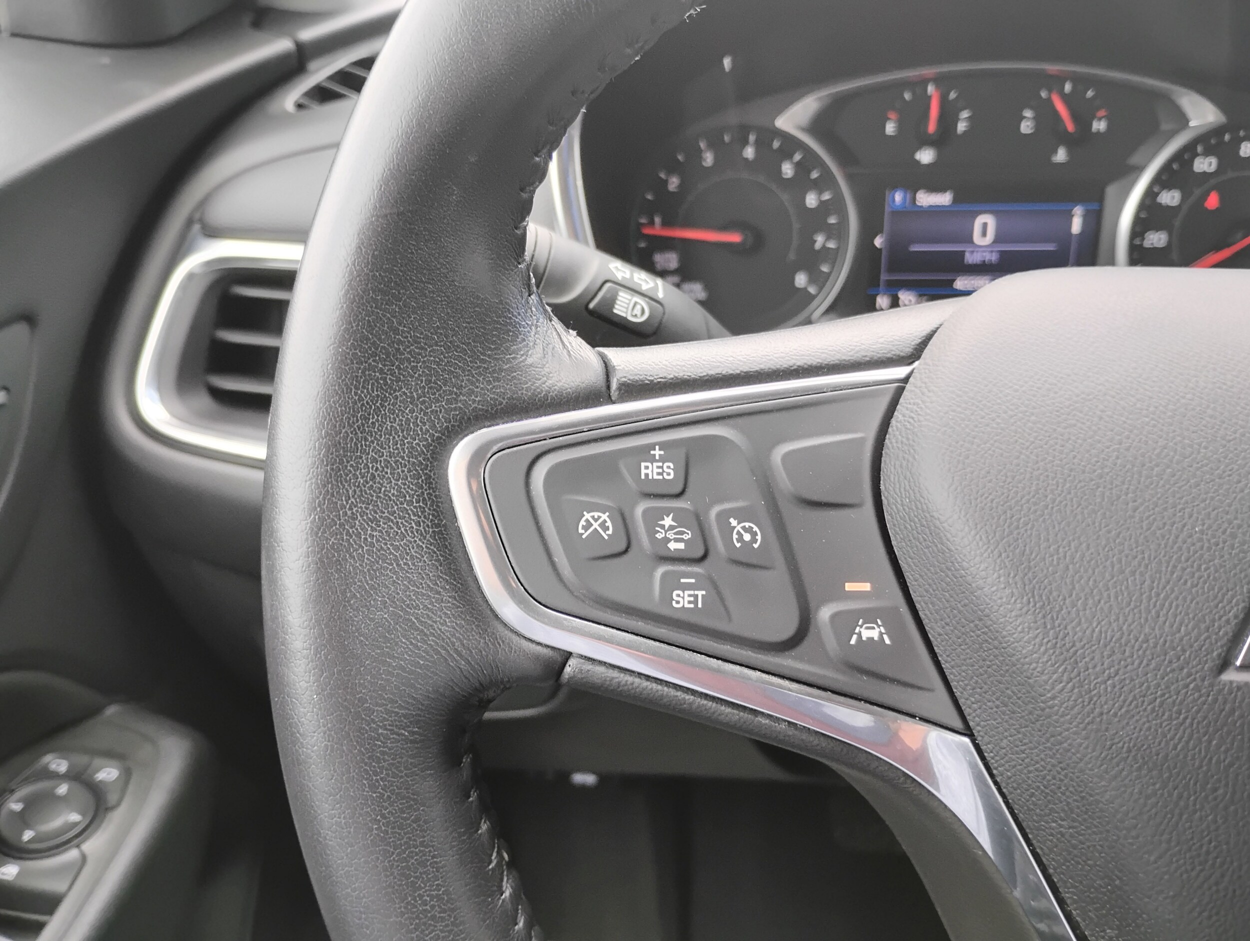2022 Chevrolet Equinox LT - Photo 18