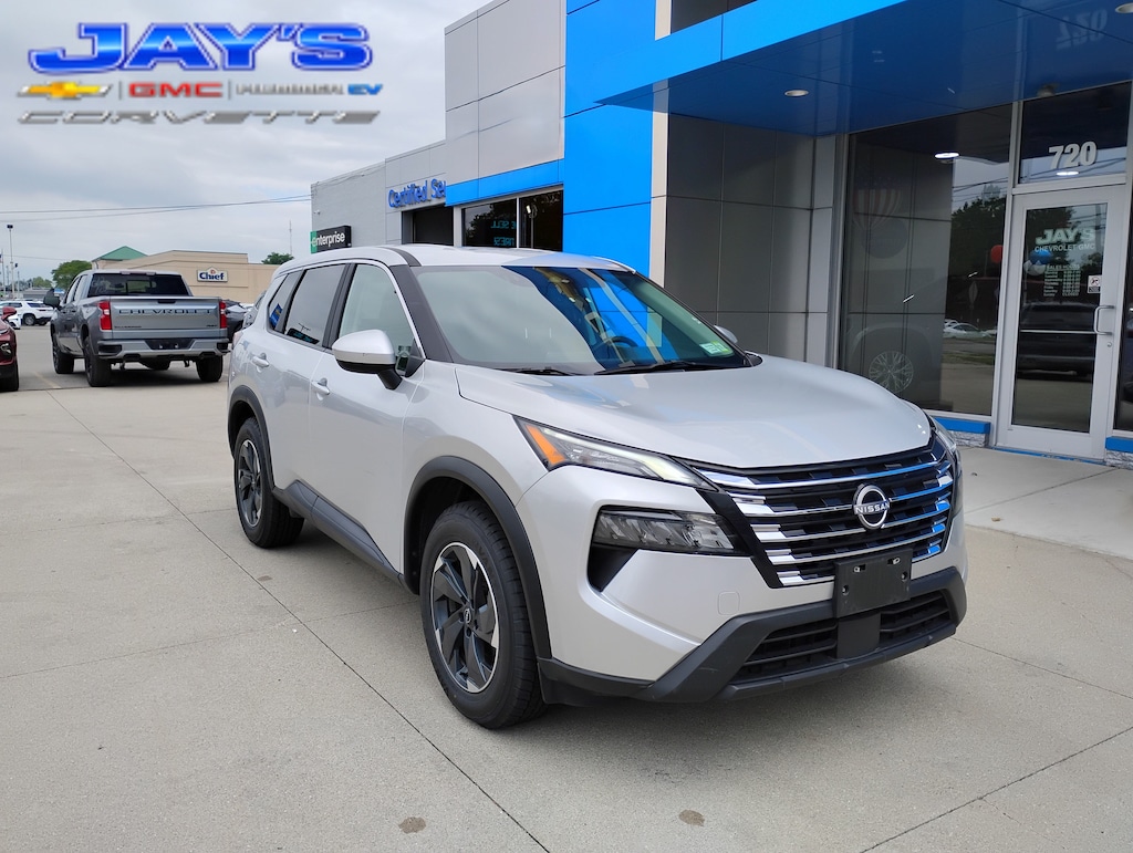 Used 2025 Nissan Rogue SV
