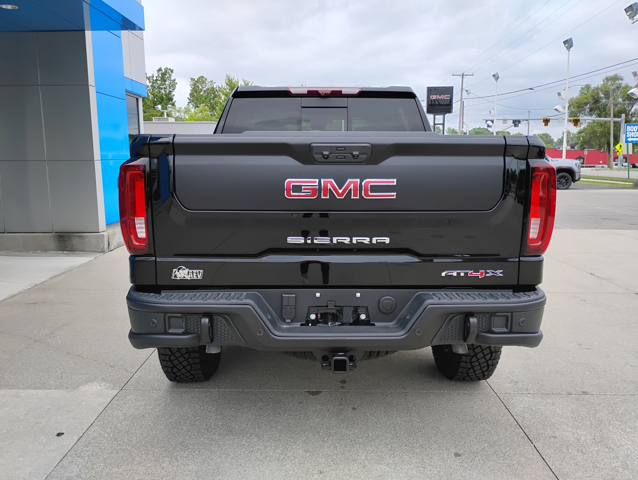 2026 GMC Sierra 1500 AT4X - Photo 15