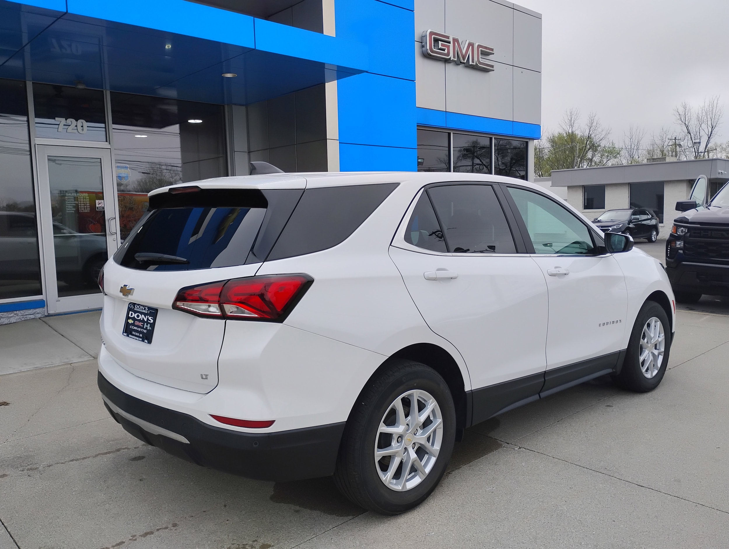 2022 Chevrolet Equinox LT - Photo 5