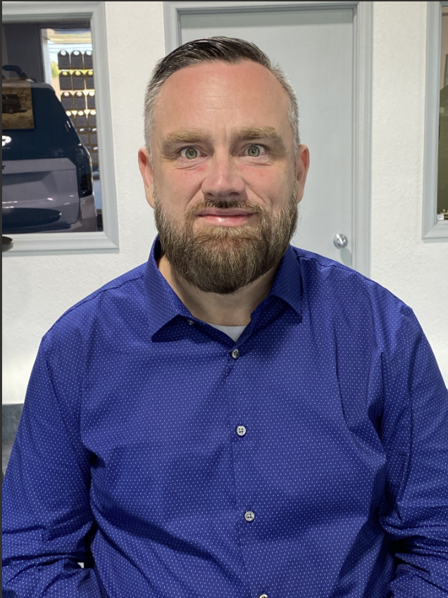 Staff member JAMES DIAZ from ID_426d61