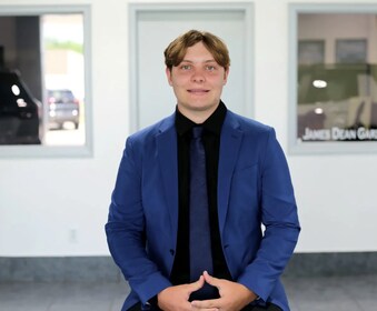 Staff member GAVIN VANDEILEN from ID_96ef3f