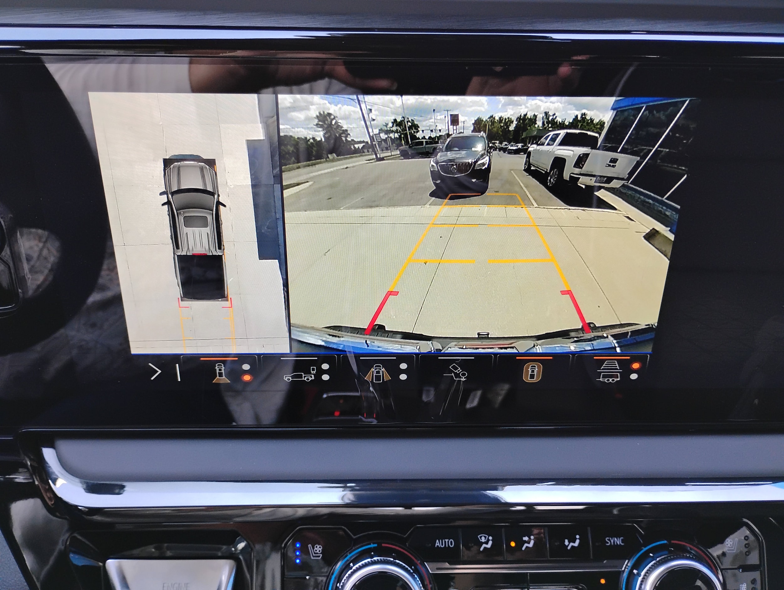 2026 GMC Sierra 1500 AT4X - Photo 17