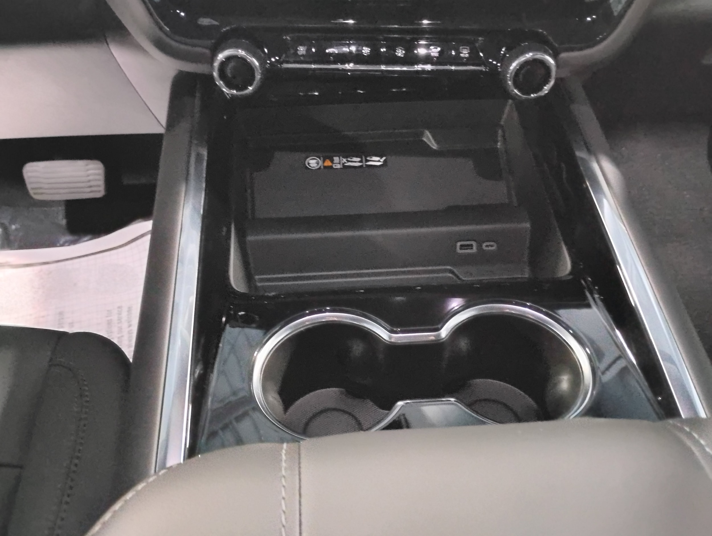 2026 Chevrolet Tahoe LT - Photo 21