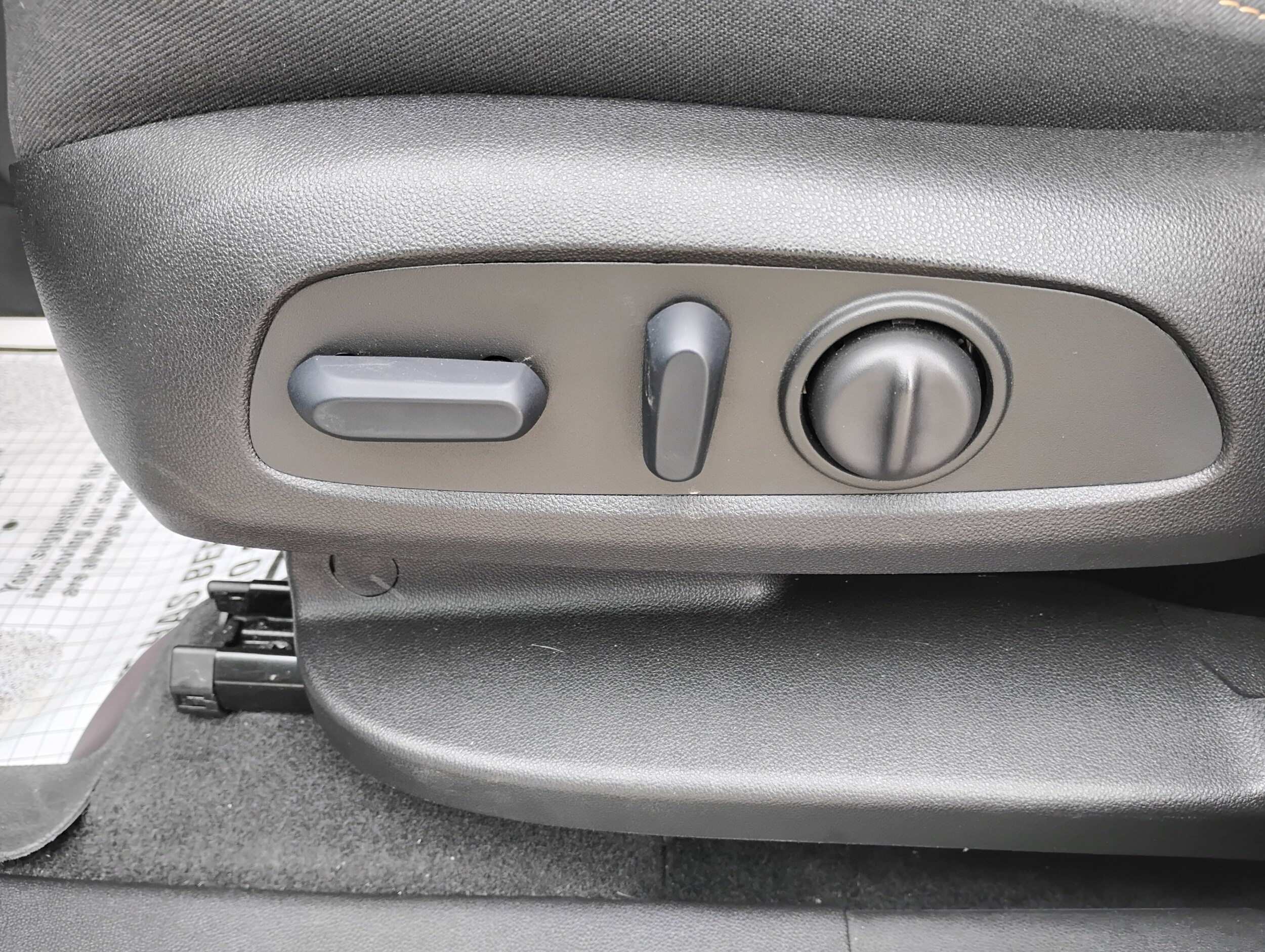 2022 Chevrolet Equinox LT - Photo 22