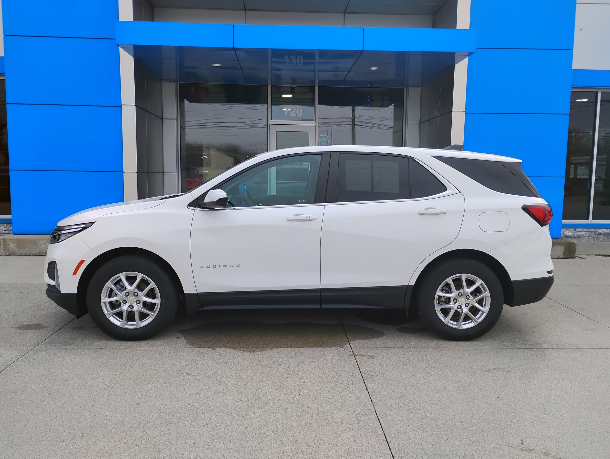 2022 Chevrolet Equinox LT - Photo 8