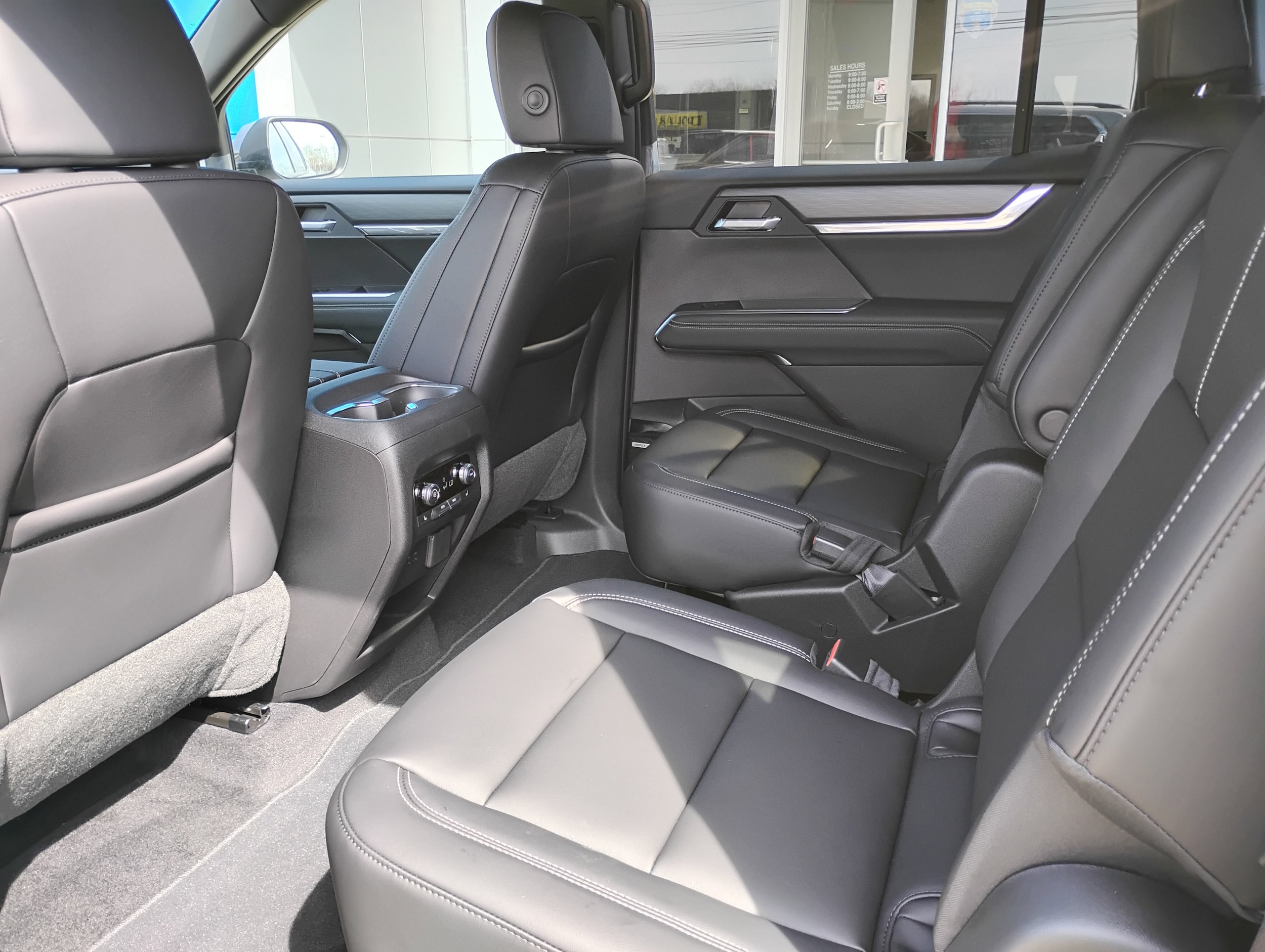 2026 GMC Acadia Elevation - Photo 25