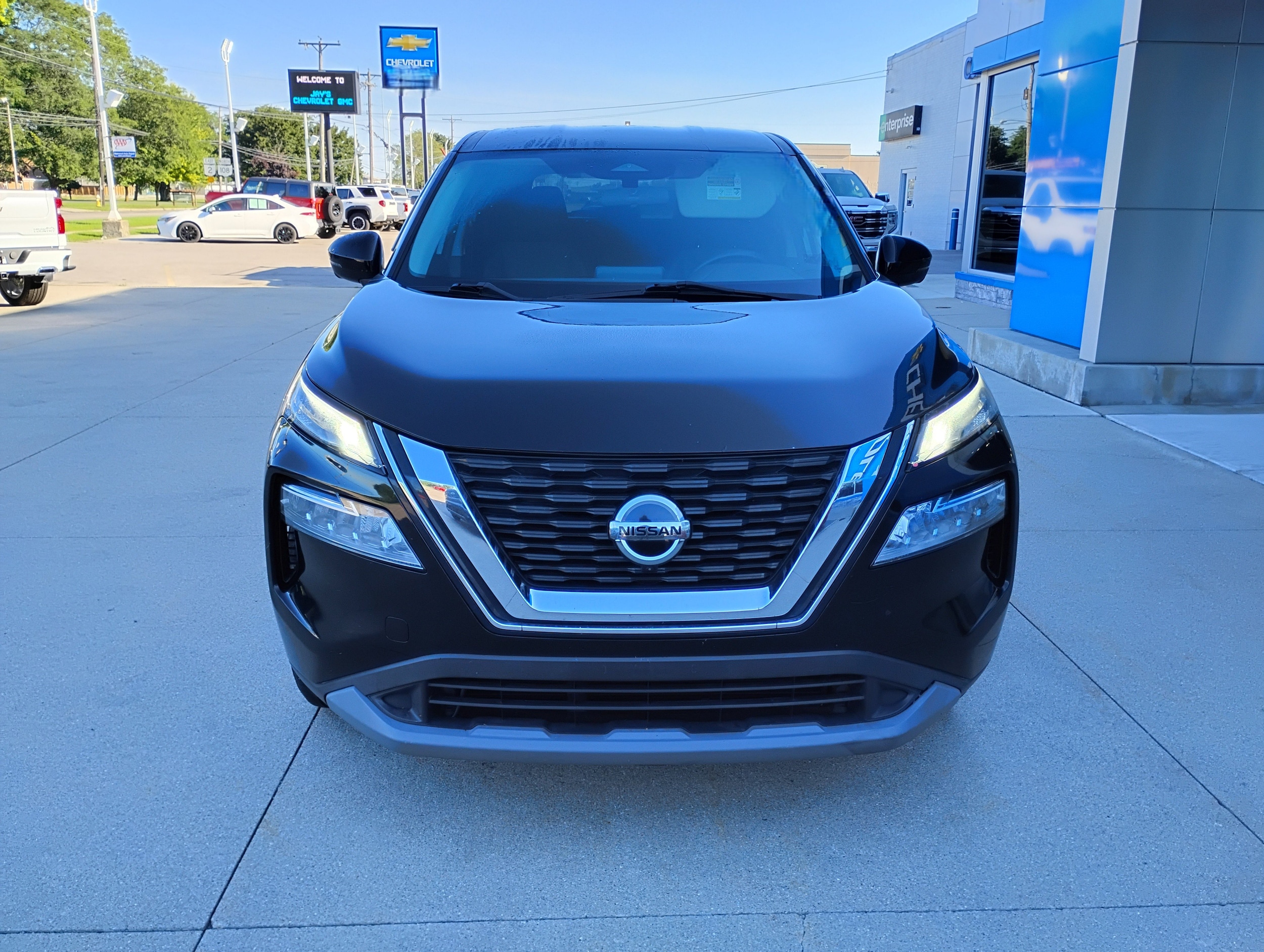 Used 2021 Nissan Rogue SV with VIN 5N1AT3BB1MC733203 for sale in Wauseon, OH