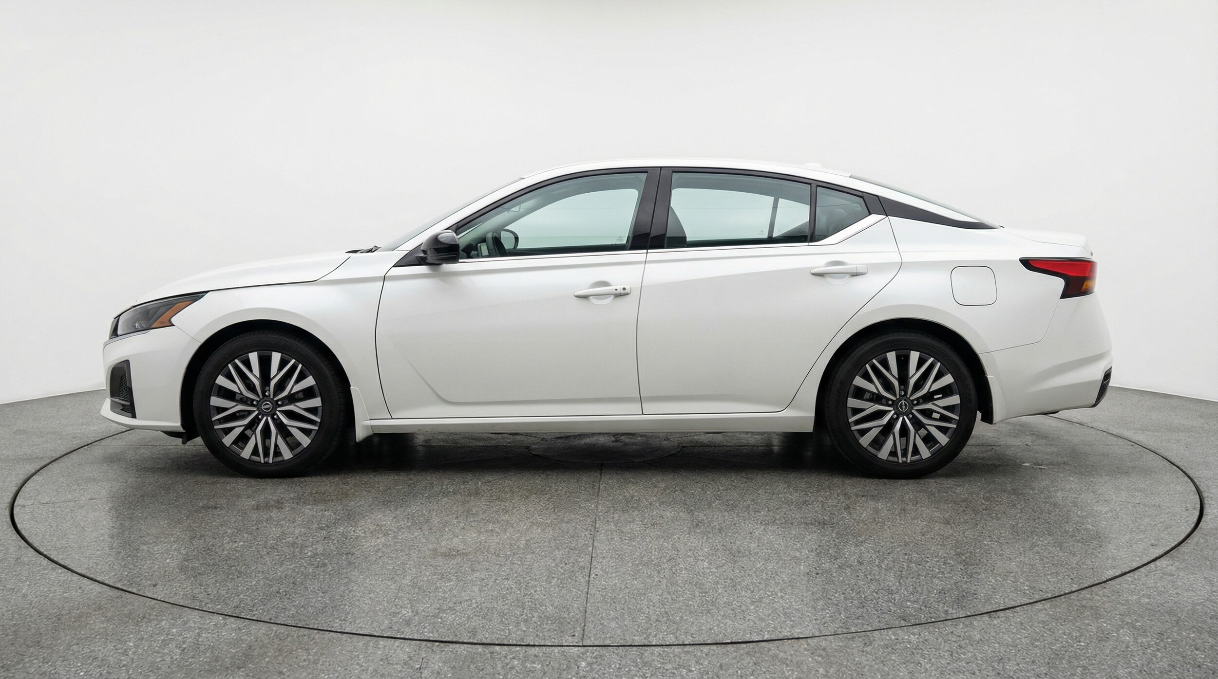 Thumbnail: 2025 Nissan Altima - 4