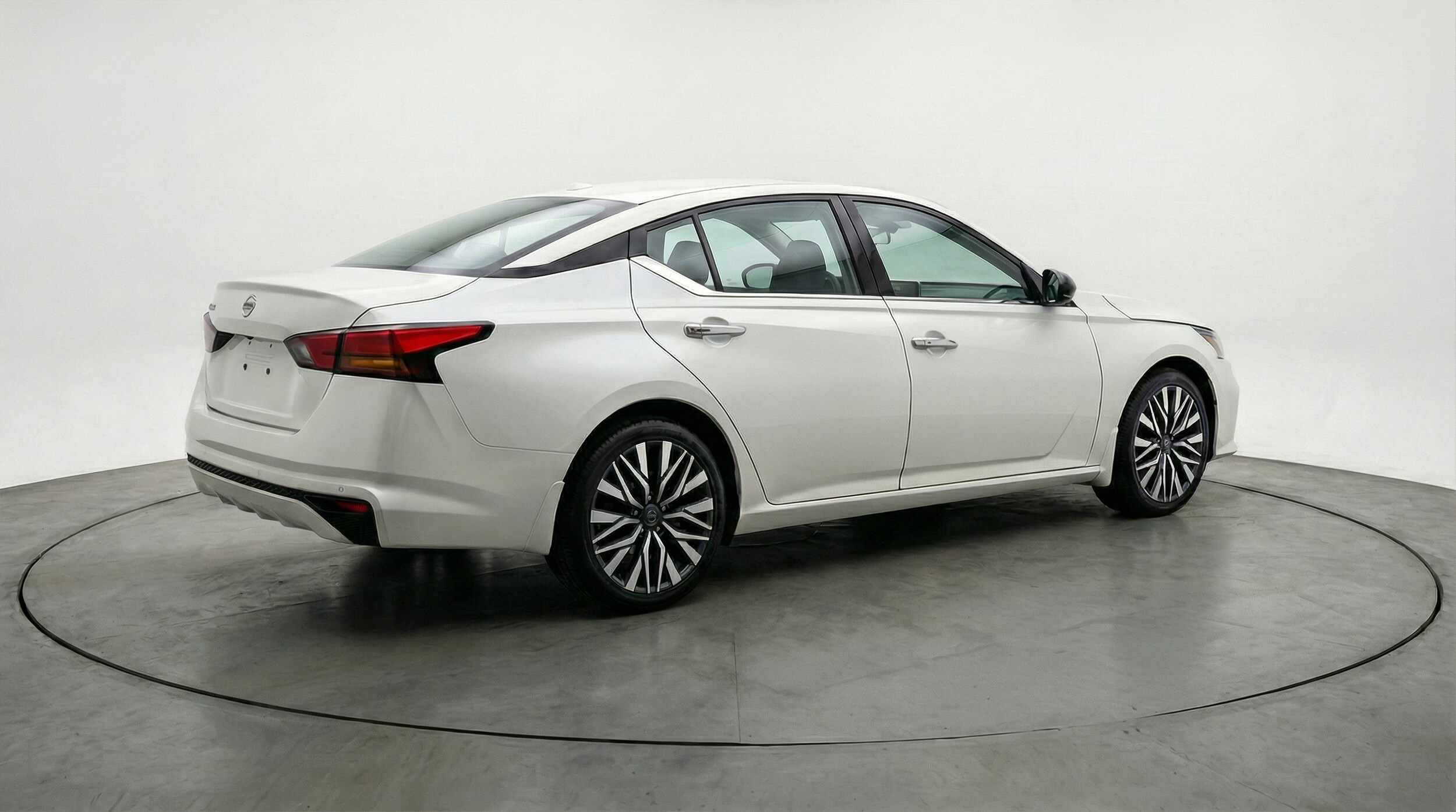 Thumbnail: 2025 Nissan Altima - 7