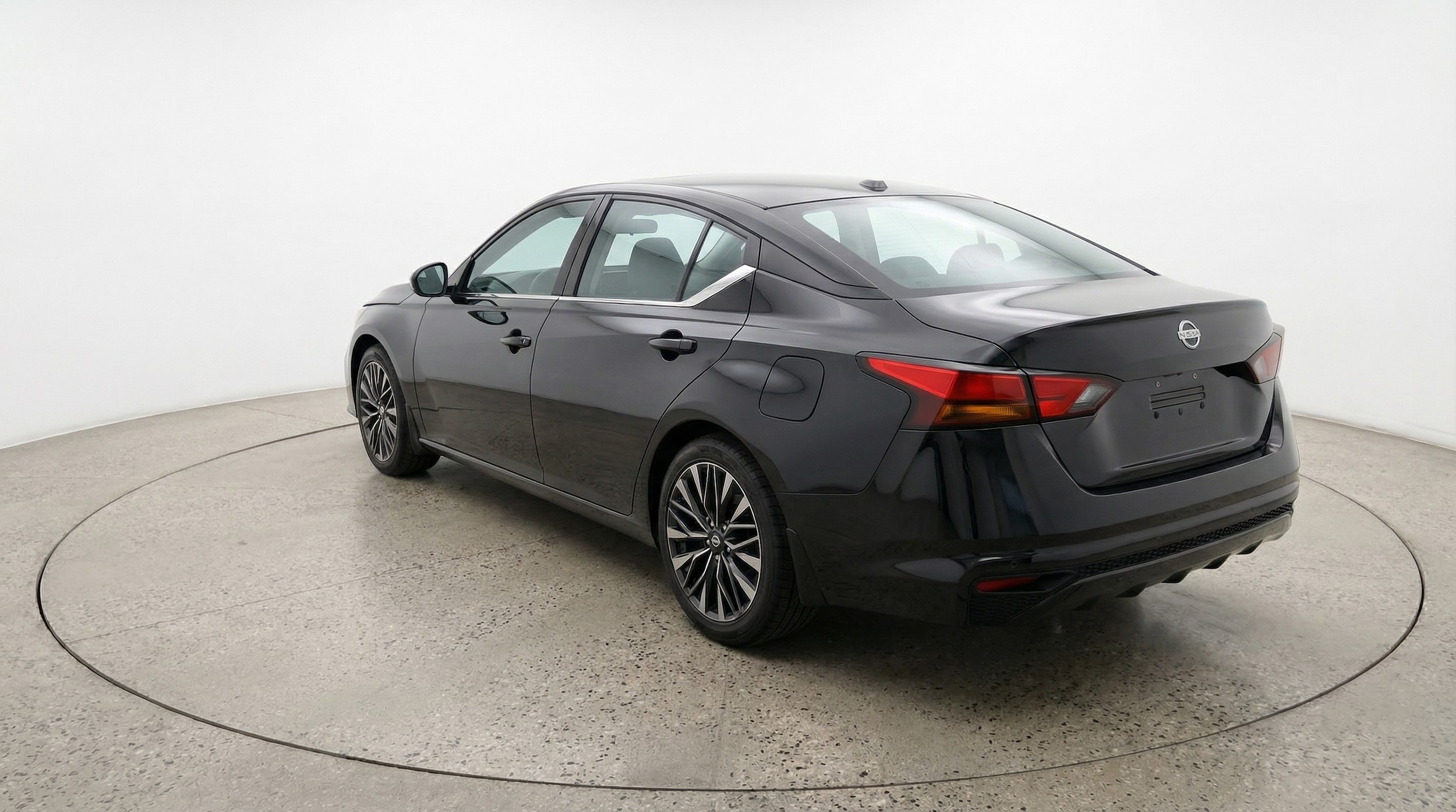 Thumbnail: 2025 Nissan Altima - 5
