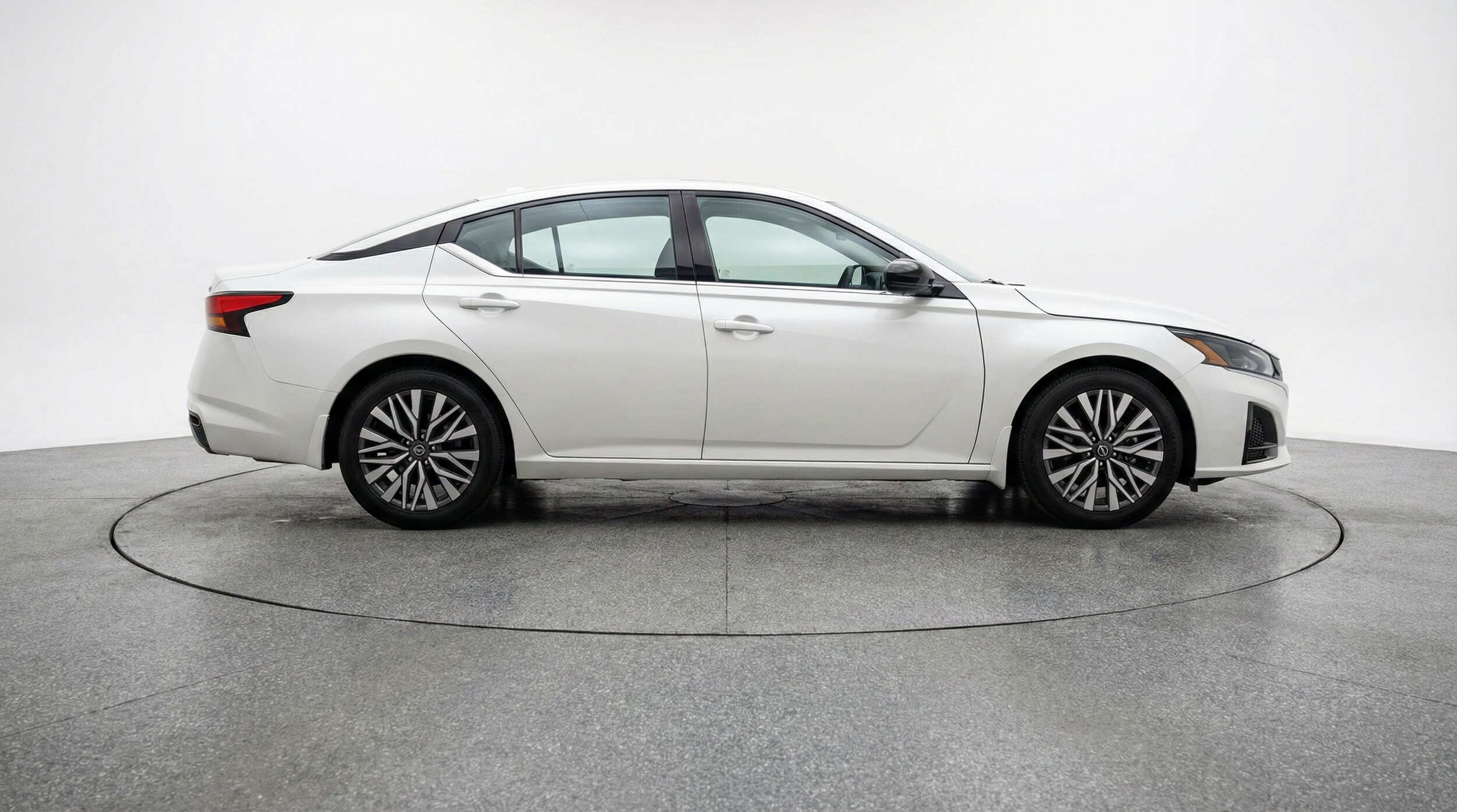 Thumbnail: 2025 Nissan Altima - 8