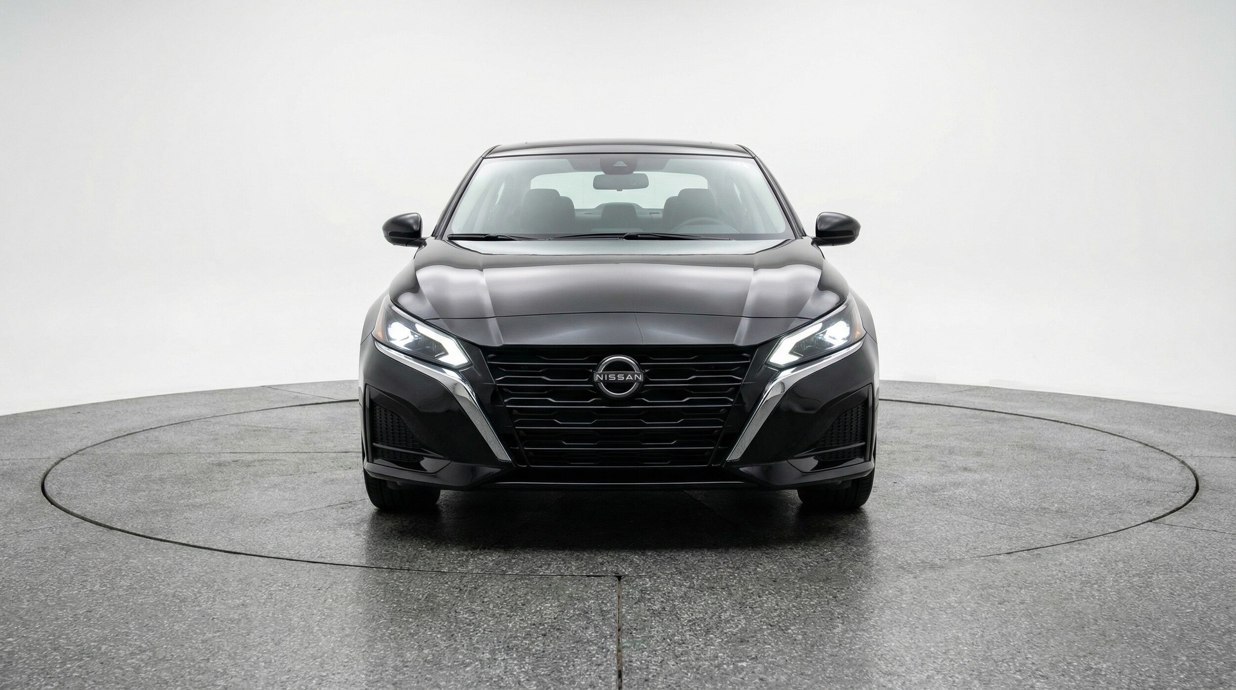 Thumbnail: 2025 Nissan Altima - 2