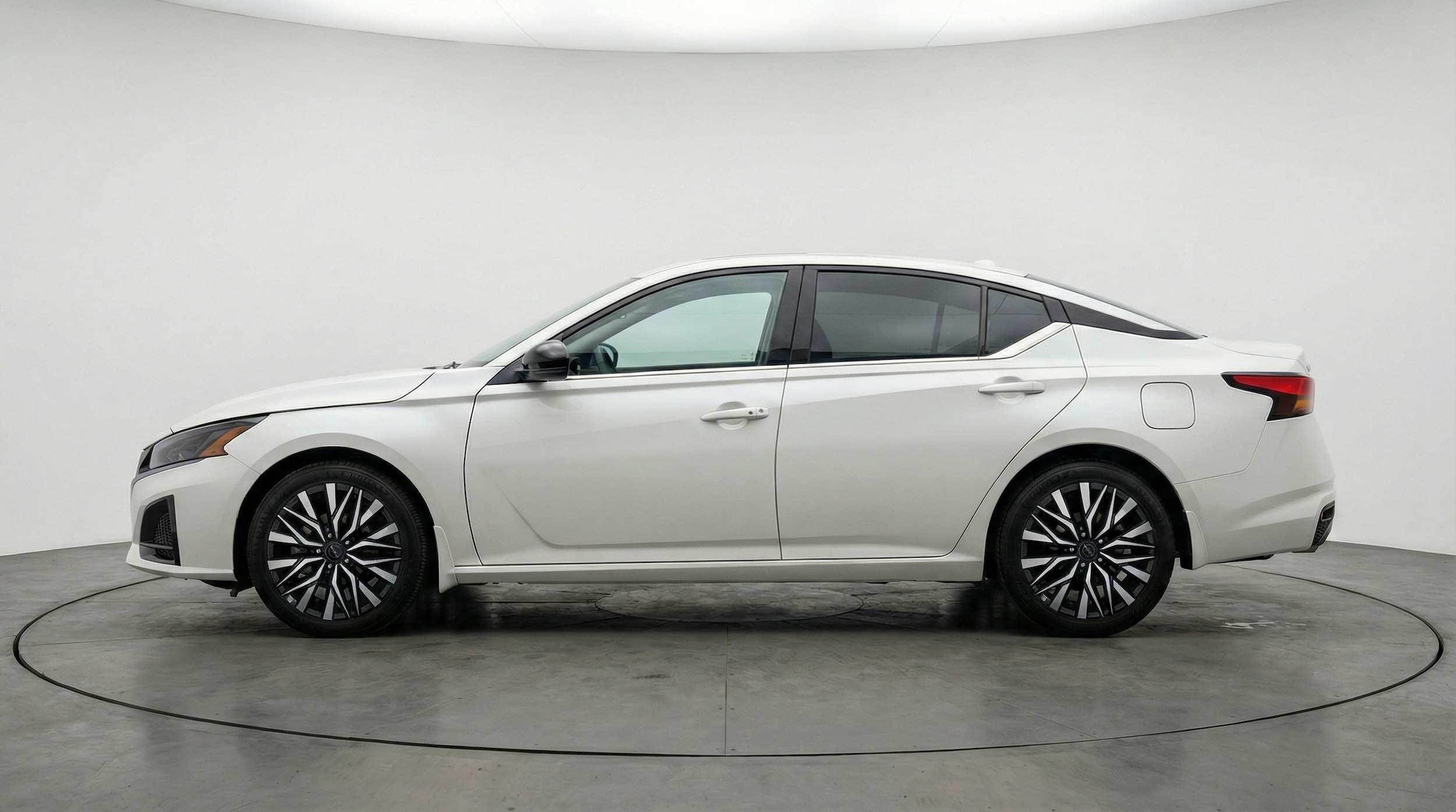 Thumbnail: 2025 Nissan Altima - 4