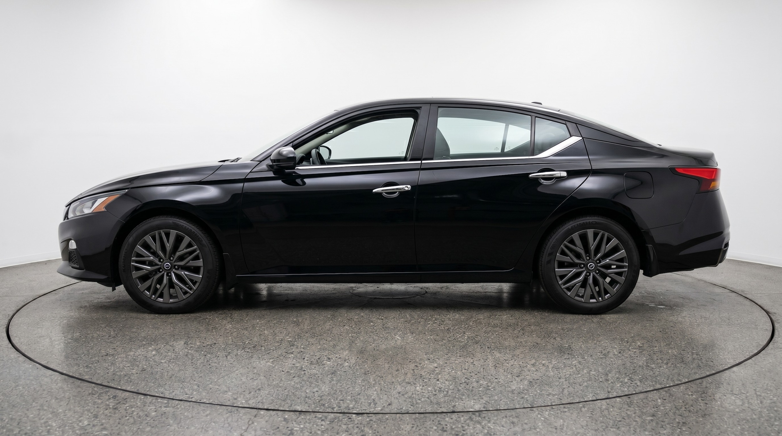 Thumbnail: 2026 Nissan Altima - 4