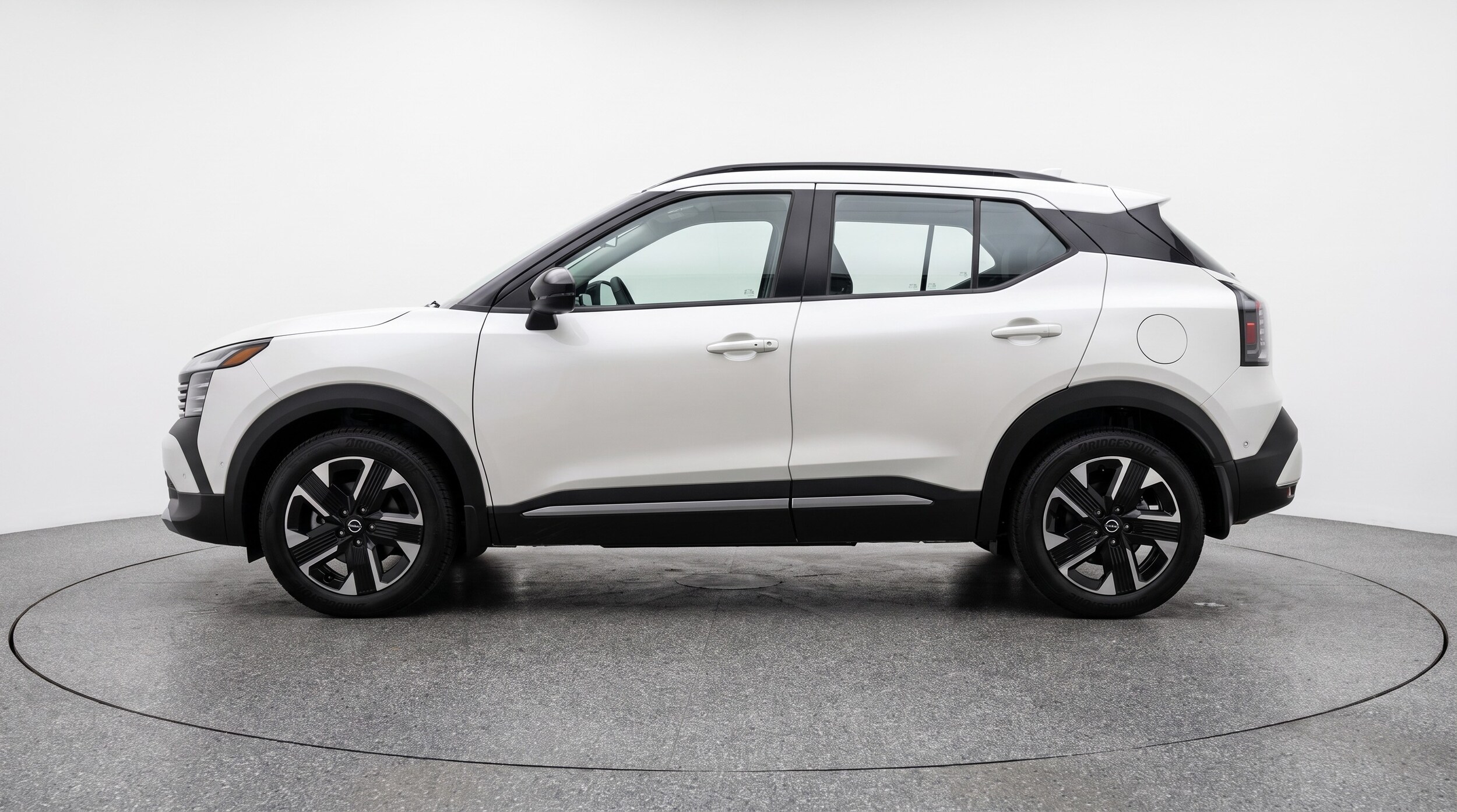 Thumbnail: 2026 Nissan Kicks - 4
