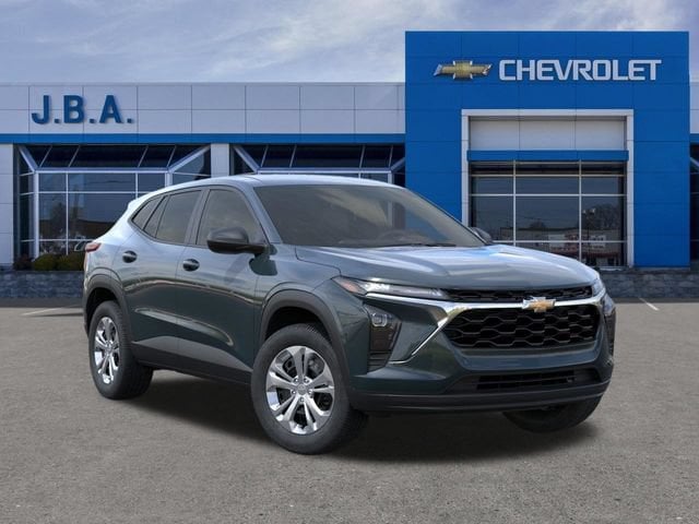 2026 Chevrolet Trax LS - Photo 8