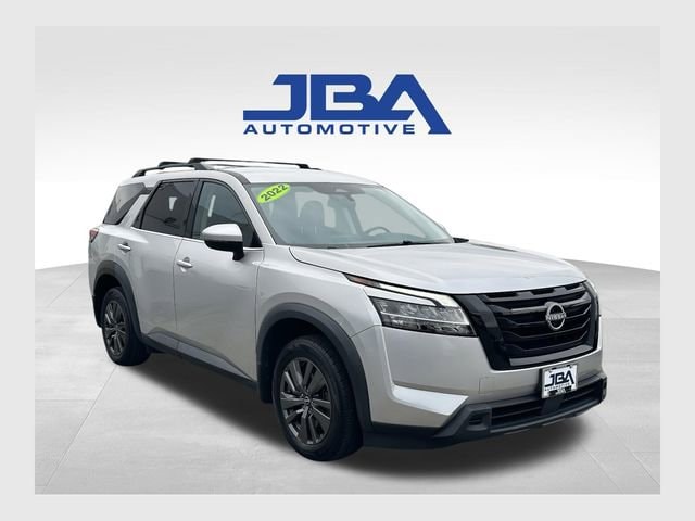 2022 Nissan Pathfinder SV's photo