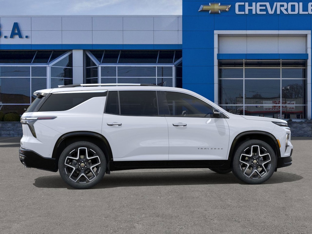 2026 Chevrolet Traverse High Country photo 3