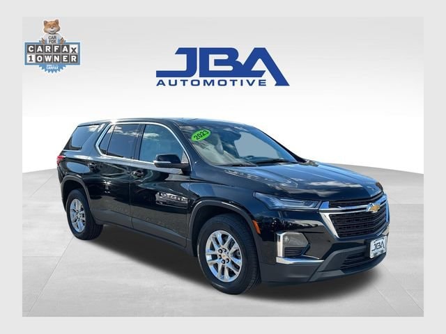 2023 Chevrolet Traverse LS's photo