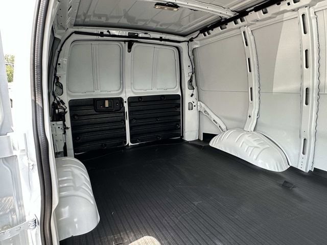 2025 Chevrolet Express Cargo Work Van - Photo 21