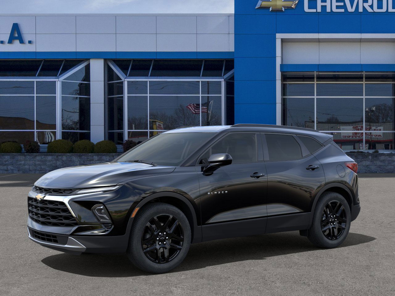 2025 Chevrolet Blazer 2LT photo 2
